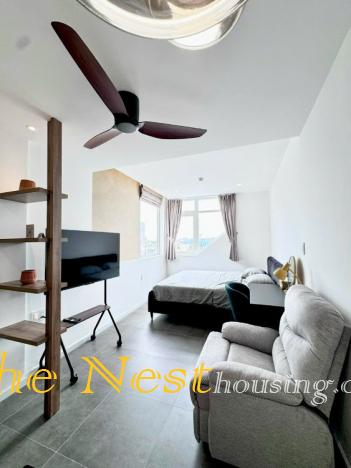 Bright Corner Studio with Dual Windows in Thao Dien