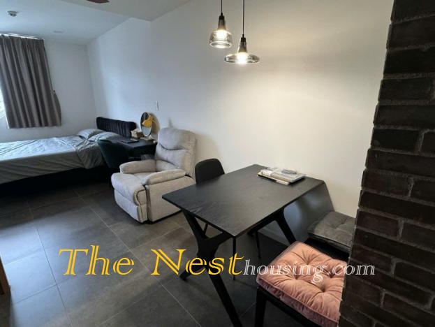 Bright Corner Studio with Dual Windows in Thao Dien