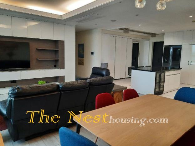 High Floor-3 Bedroom Apartment at Xi Riverview
