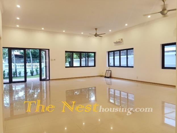 Nice Bungalow in compound for rent, 4 bedrooms, good location