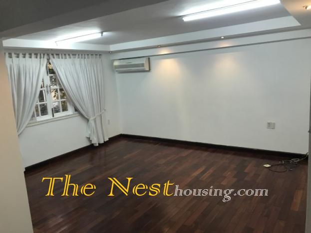 Charming villa in compound for rent, 4 bedrooms, big garden and swimming pool
