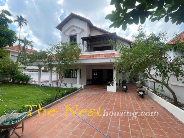 Villa for rent in compound Thao Dien