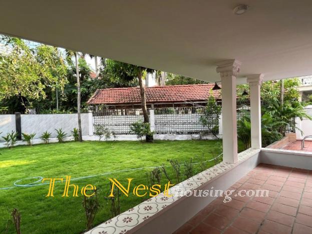 Villa for rent in compound Thao Dien