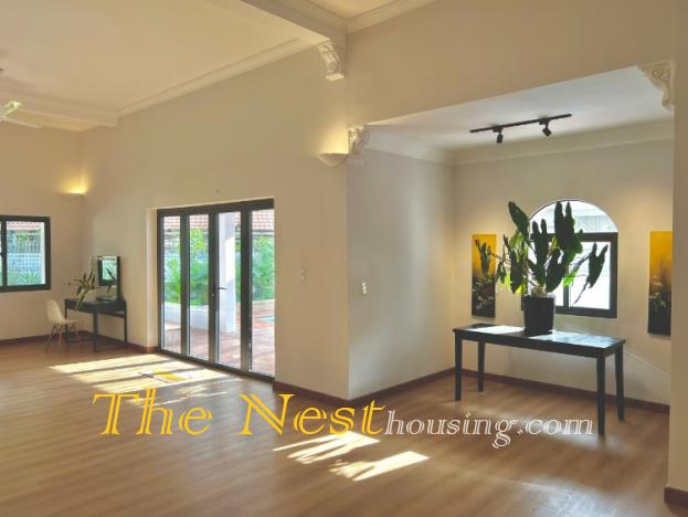 Villa for rent in compound Thao Dien