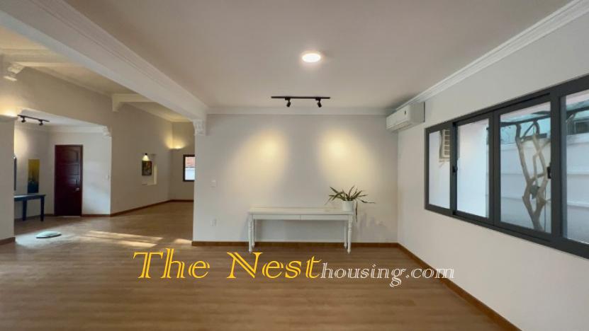 Villa for rent in compound Thao Dien
