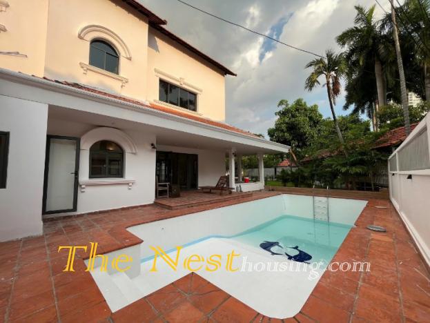 Villa for rent in compound Thao Dien