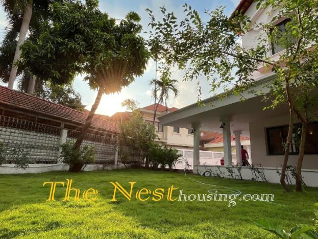 Villa for rent in compound Thao Dien