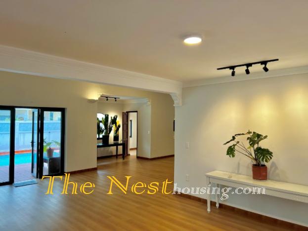 Villa for rent in compound Thao Dien