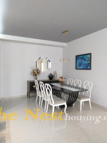 Modern apartment 3 bedrooms for rent in River Park Premier