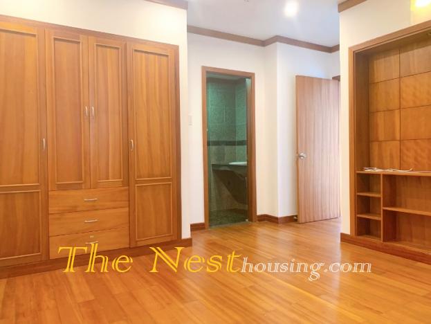 Apartment 4 bedrooms for rent in Hoang Anh River View