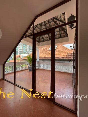 Villa 4 bedrooms in compound for rent