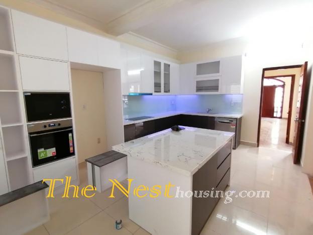 Villa for rent in Phu Nhuan District