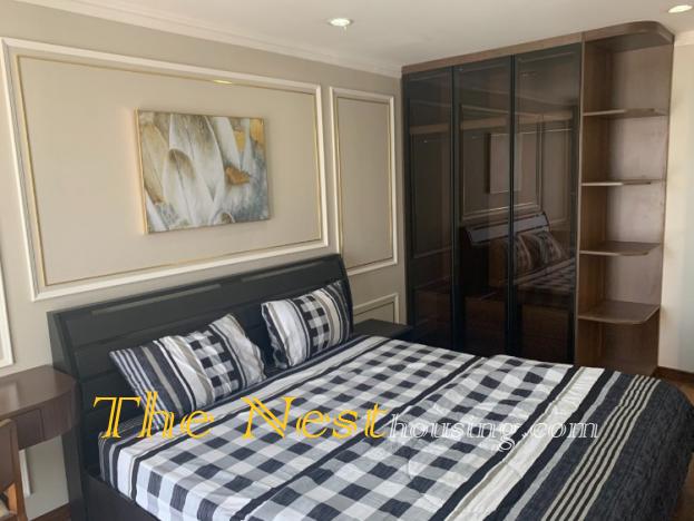 SERVICE APARTMENT IN D1 - 3 BEDROOMS FOR RENT