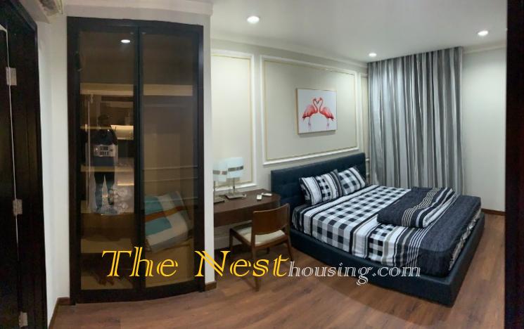 SERVICE APARTMENT IN D1 - 3 BEDROOMS FOR RENT