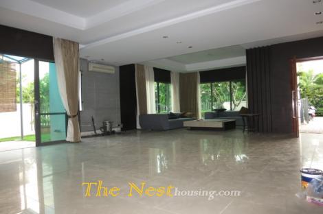 Modern villa for rent in compound on Giang Van minh street