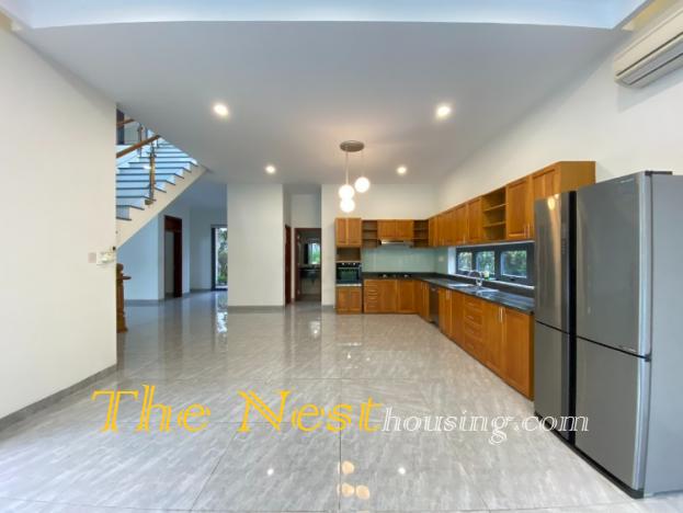 Luxury villa for rent in Thu Duc city close to Sai gon Hi-tech Park