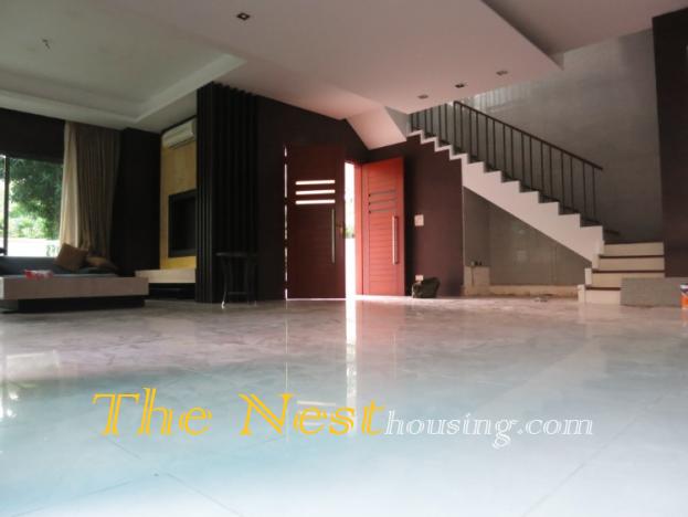 Modern villa for rent in compound on Giang Van minh street