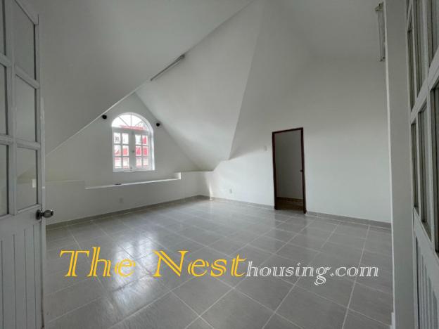 ​​​​​​​Townhouse for rent in Thao Dien close to BIS