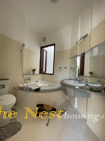 ​​​​​​​Townhouse for rent in Thao Dien close to BIS