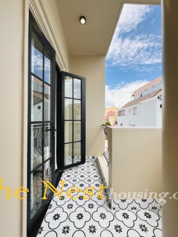 1-Bedroom Apartment with Large Balcony – Thao Dien Area