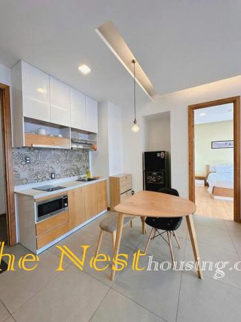 2-Bedroom Apartment – Full Glass Balcony with Scenic View