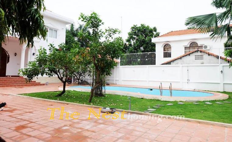 villa for rent in compound 17