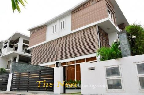 Modern villa for rent in compound, 3 bedrooms, close to BIS, 3000 USD