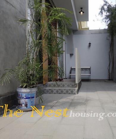 House 4 bedrooms for lease 4