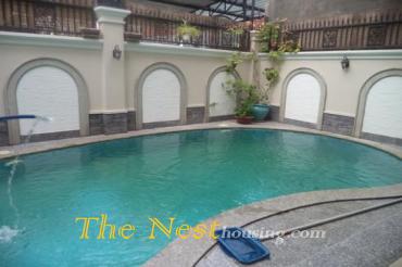 The House Near The An Phu Compound on Thao Dien street has 4 bedrooms.