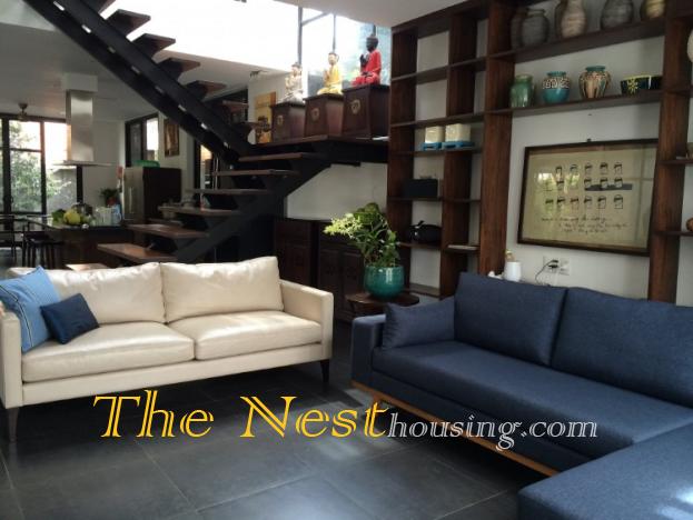 House FOR RENT IN DIST 2, with 4 bedrooms, smimming pool