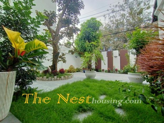 Modern villa for rent in Thao Dien