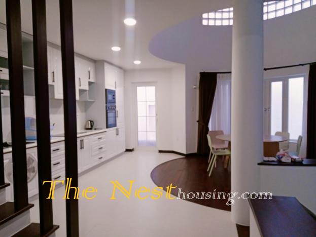 Modern villa for rent in Thao Dien
