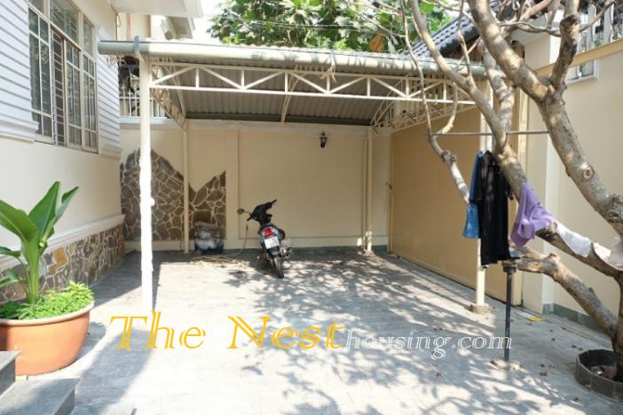 Modern house for rent in District 2, 4 bedrooms, good location, 2500 USD