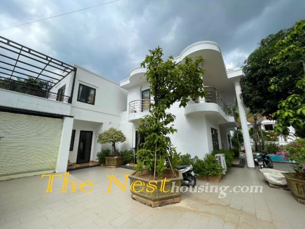 Villa for rent in compound