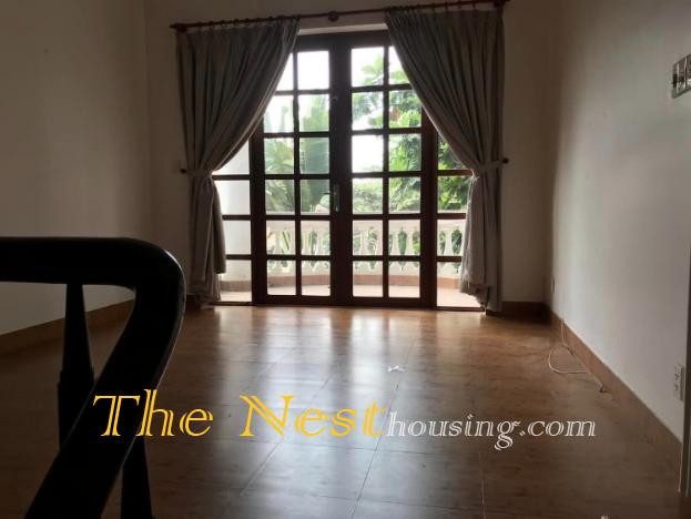 Charming villa fore rent in compound