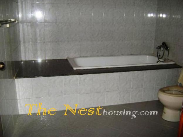 VILLA big garden for rent 10