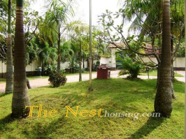 VILLA big garden for rent 22