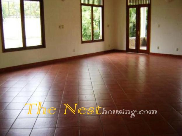 VILLA big garden for rent 23