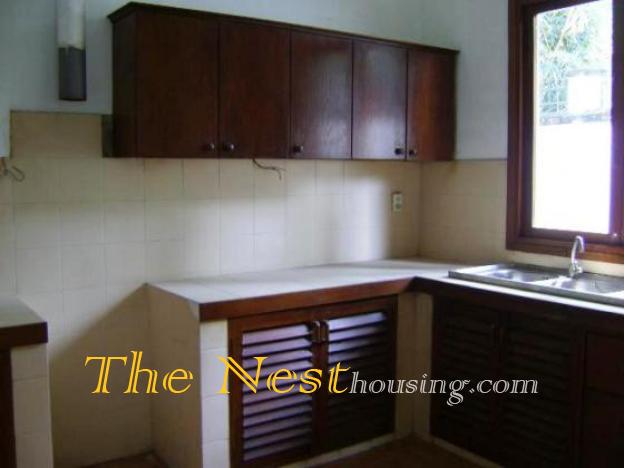 VILLA big garden for rent 24