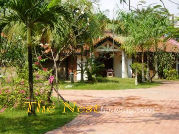 VILLA big garden for rent 3