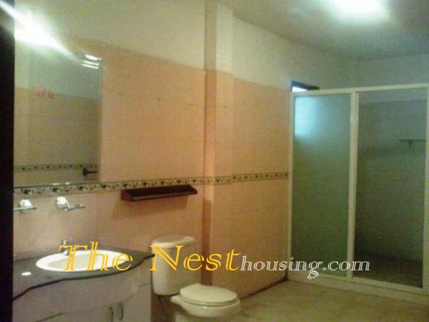 VILLA big garden for rent 45