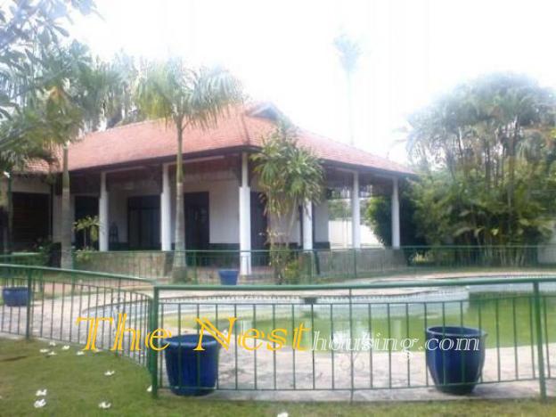 VILLA big garden for rent 48