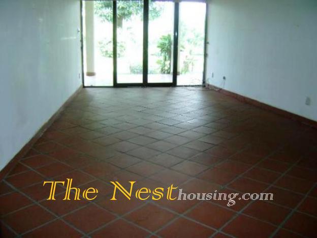 VILLA big garden for rent 9