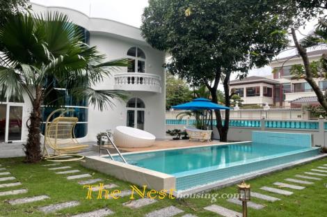 ​​​​​​​Charming villa 5 bedrooms for rent in compound
