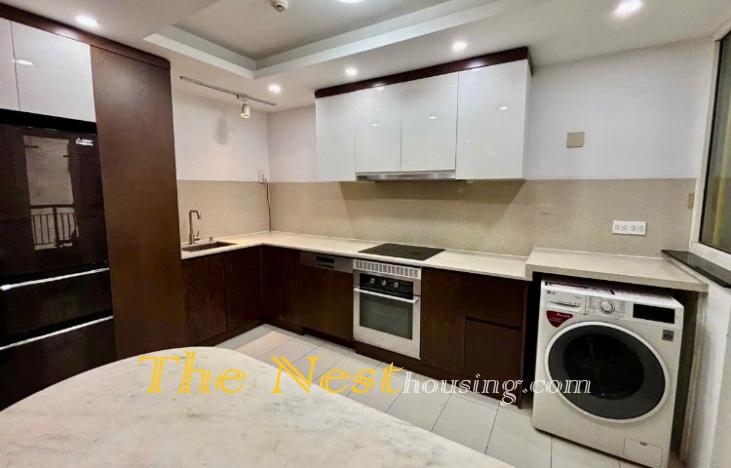 Apartment 3 bedrooms in Sapphire Tower, Saigon Pearl Building Binh Thanh HCMC.